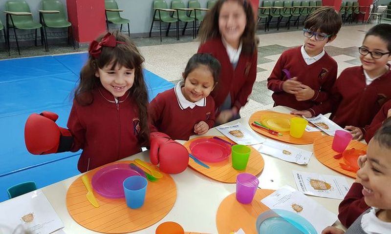 2016-11-18_Escuela_de_Héroes.jpg
